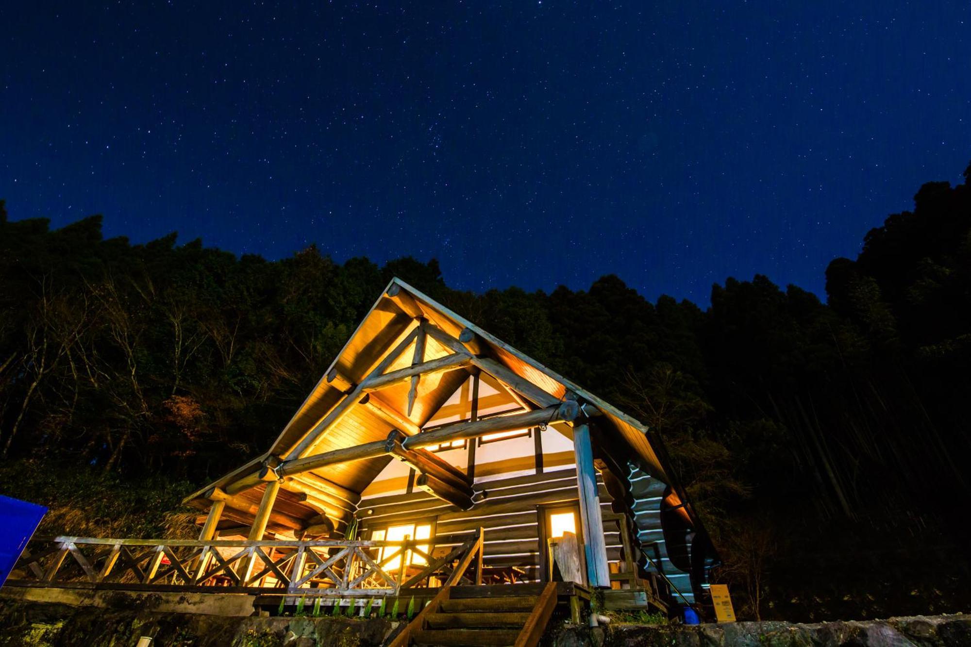 Hotel Yufuin Log House No Yado Tom Sawyer Exterior foto